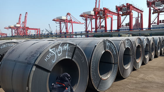 Большое количество смазки Q235B Carbon Black MS HRC Hot Rolled Steel Coil 3*1250mm Размер с стандартом BS