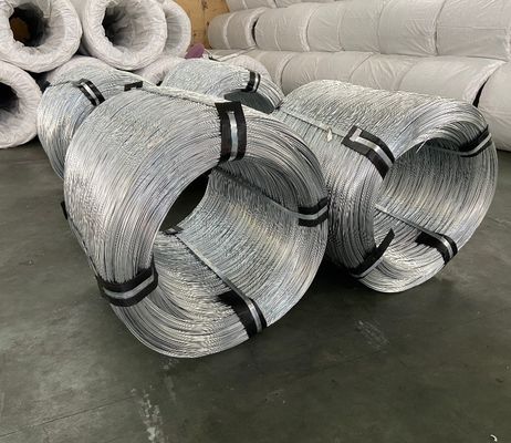 30%TT Заранее 70% Баланс Q235 Оцинкованная стальная проволока 1,3 мм 2,3 мм GI проволока Железные прутки для строительства Строительство Деформированная сталь