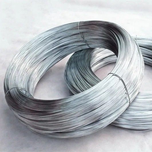 SAE1006-1008 GI связующая проволока BWG 21 0,83 мм Электро/горячепоточенная оцинкованная железная проволока для строительства во Вьетнаме